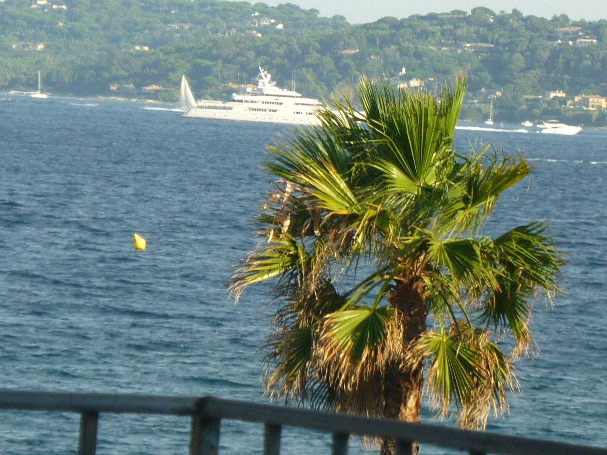 Hotel Martinengo Sainte-Maxime Exterior foto